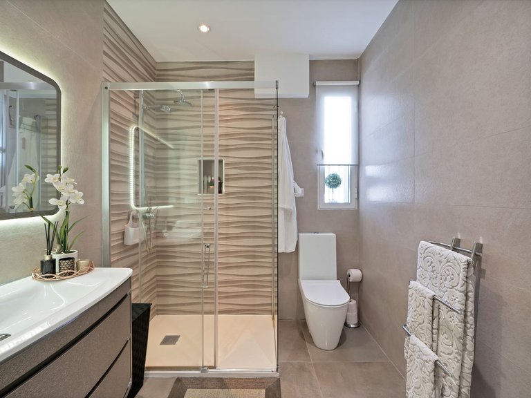 Villa for Sale in Estepona, Malaga 17