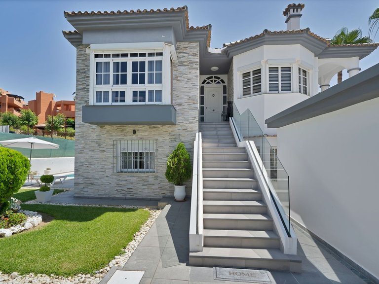 Villa for Sale in Estepona, Malaga 48