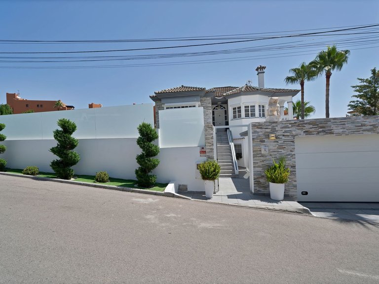Villa for Sale in Estepona, Malaga 50