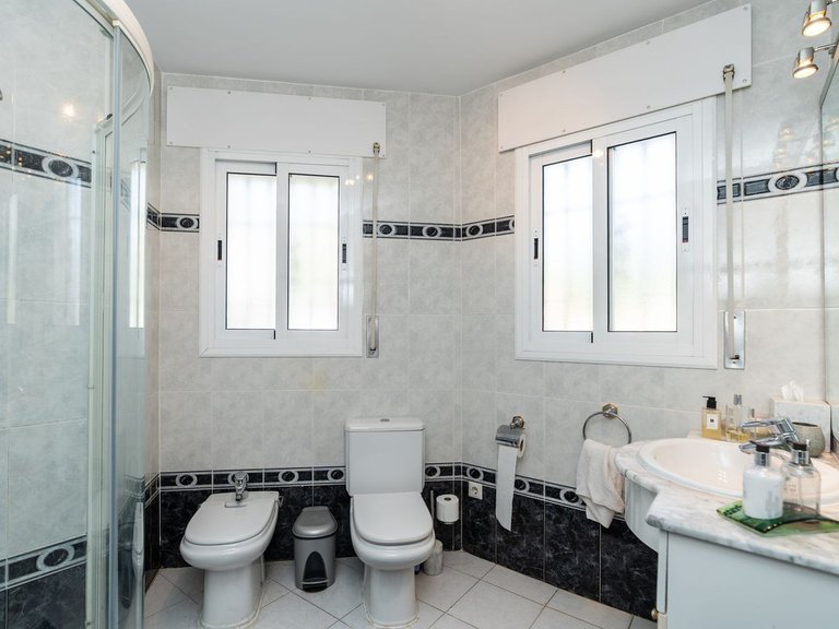 Villa for Sale in Marbesa, Malaga 24