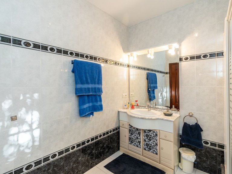 Villa for Sale in Marbesa, Malaga 26