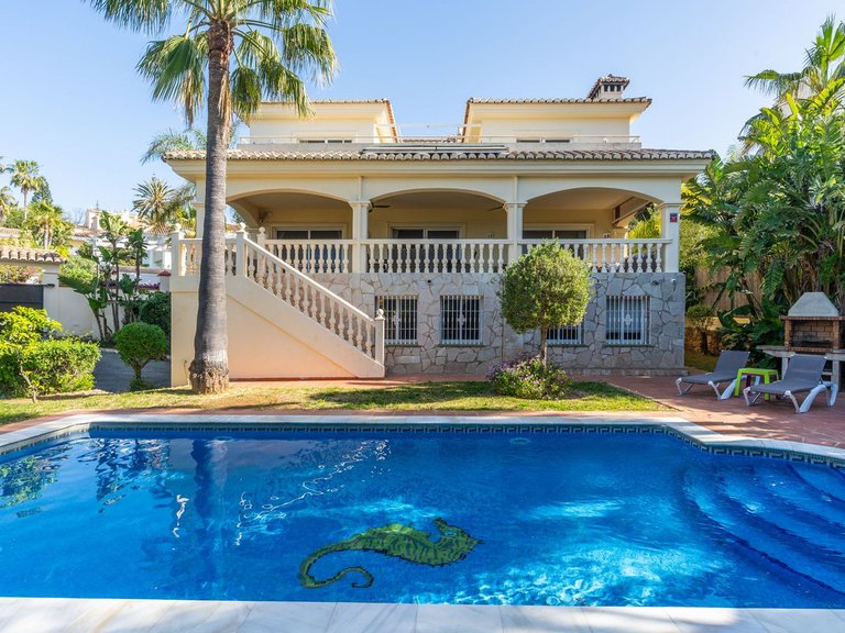 Villa for Sale in Marbesa, Malaga 7