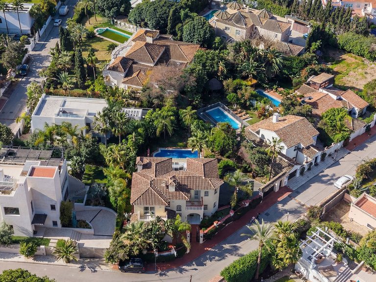 Villa for Sale in Marbesa, Malaga 8