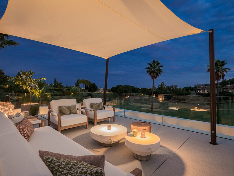 Villa for Sale in Nueva Andalucía, Malaga 8