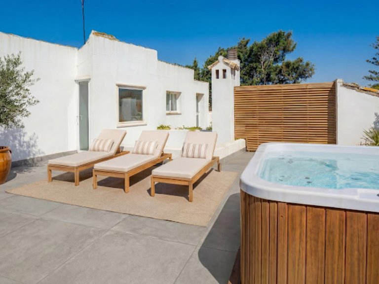 Apartment for Sale in Estepona, Malaga 11