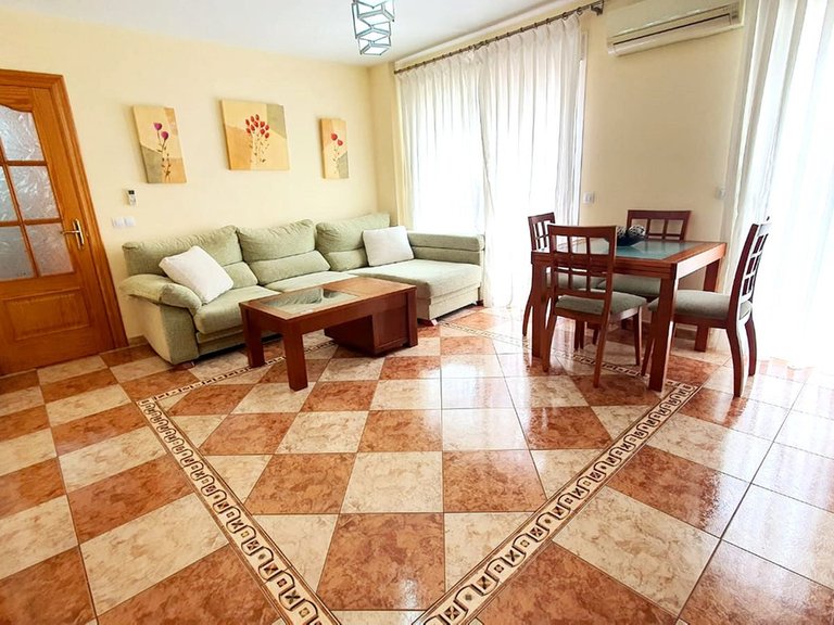 Apartment for Sale in Alhaurín El Grande, Malaga 5
