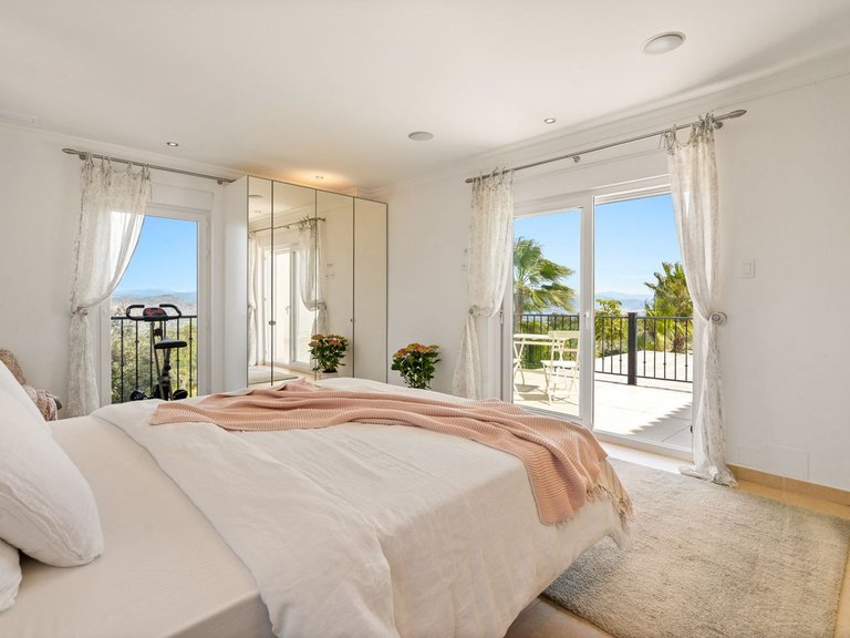 Villa for Sale in Alhaurín El Grande, Malaga 16