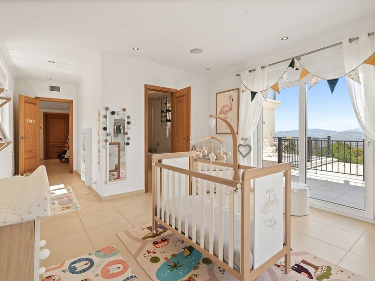 Villa for Sale in Alhaurín El Grande, Malaga 18