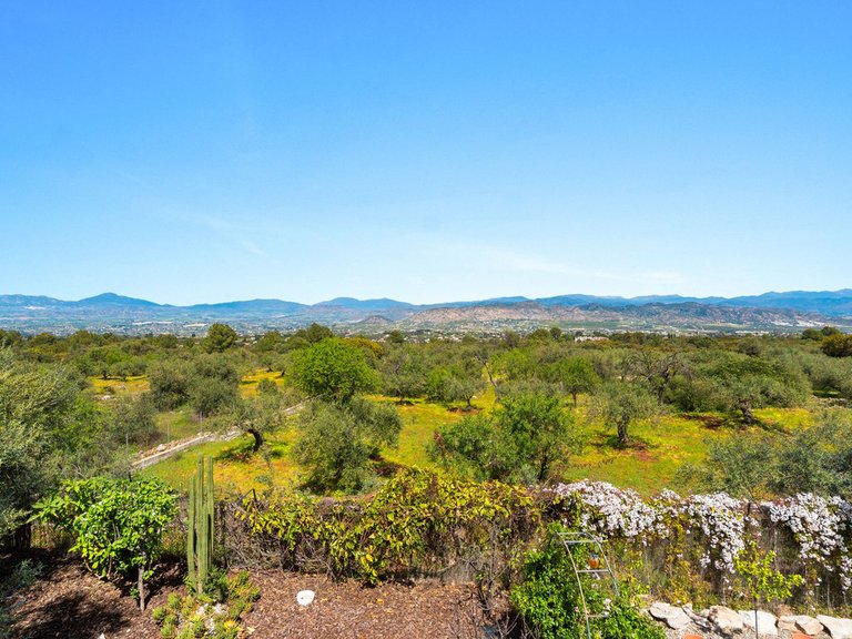 Villa for Sale in Alhaurín El Grande, Malaga 24