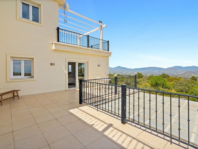 Villa for Sale in Alhaurín El Grande, Malaga 25