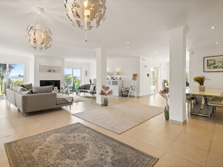 Villa for Sale in Alhaurín El Grande, Malaga 32