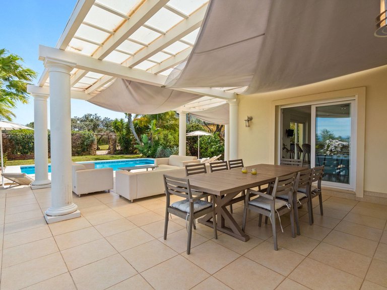 Villa for Sale in Alhaurín El Grande, Malaga 38
