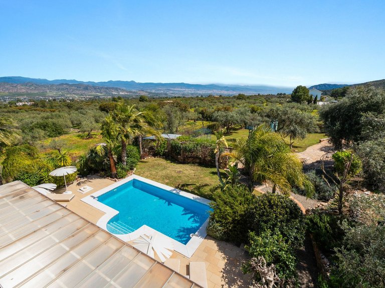 Villa for Sale in Alhaurín El Grande, Malaga 4