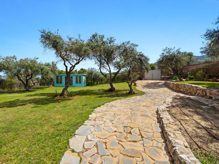 Villa for Sale in Alhaurín El Grande, Malaga 40
