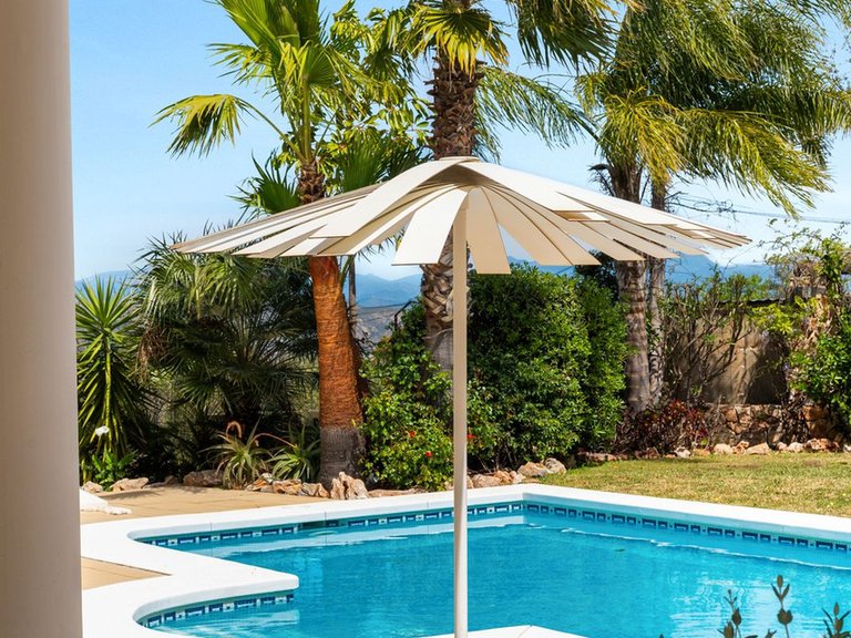 Villa for Sale in Alhaurín El Grande, Malaga 48