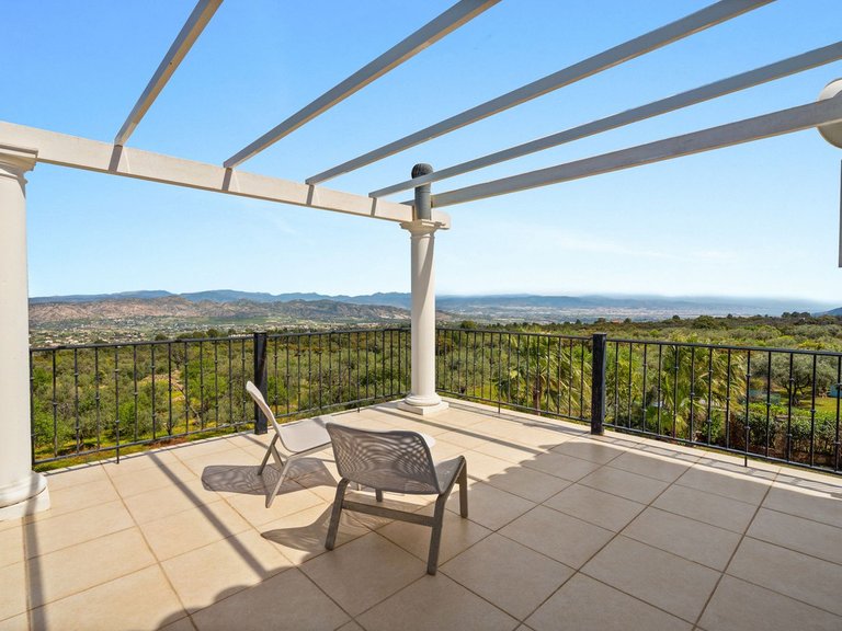 Villa for Sale in Alhaurín El Grande, Malaga 60