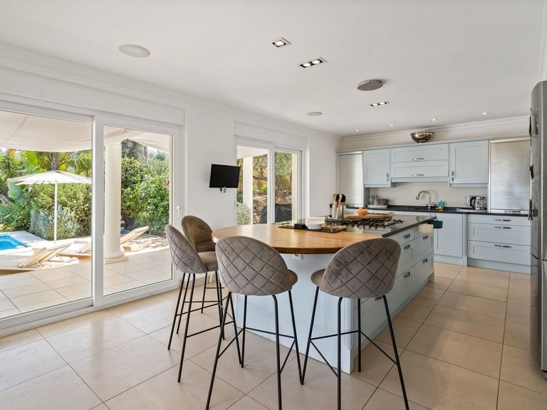Villa for Sale in Alhaurín El Grande, Malaga 9