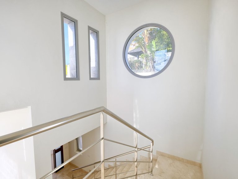 Villa for Sale in Benahavís, Malaga 35