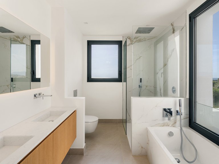 Villa for Sale in Estepona, Malaga 14