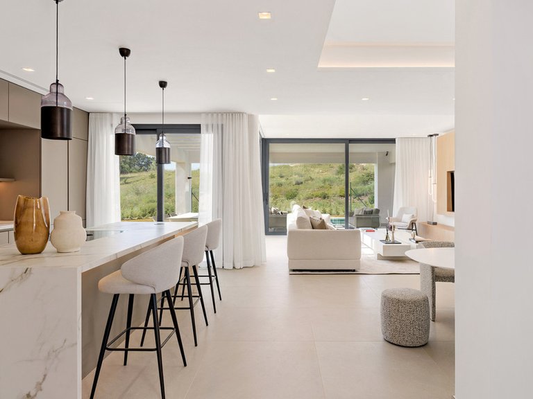 Villa for Sale in Estepona, Malaga 7