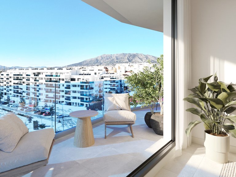Apartment for Sale in Las Lagunas, Malaga 3