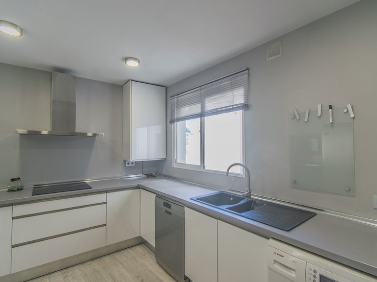 Apartment for Sale in Marbella, Malaga 32
