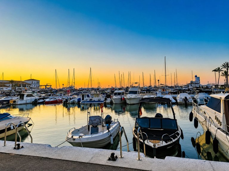 Apartment for Sale in La Duquesa, Malaga 19
