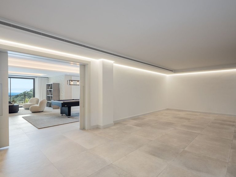 Villa for Sale in Benahavís, Malaga 21