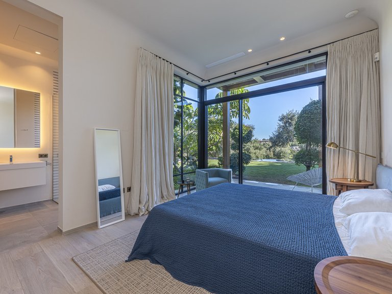 Villa for Sale in Sotogrande, Cadiz 26
