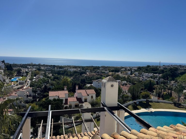 Apartment for Sale in Calahonda, Malaga 28