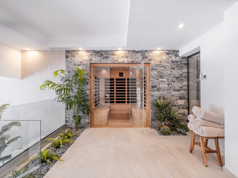 Villa for Sale in El Paraiso, Malaga 27