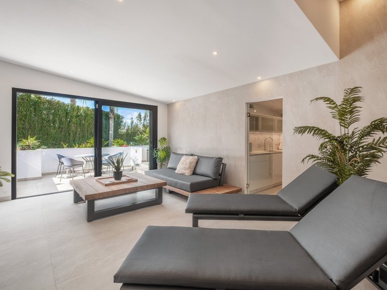 Villa for Sale in El Paraiso, Malaga 33