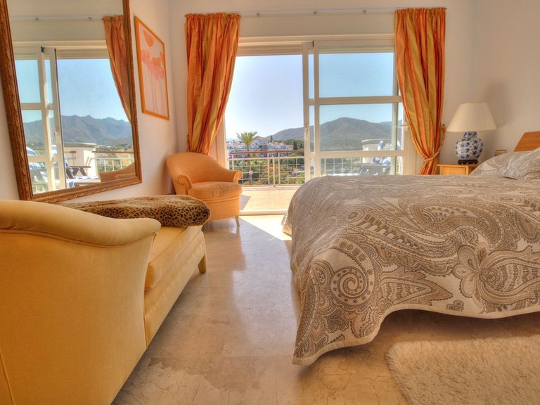 Villa for Sale in La Cala Golf, Malaga 15