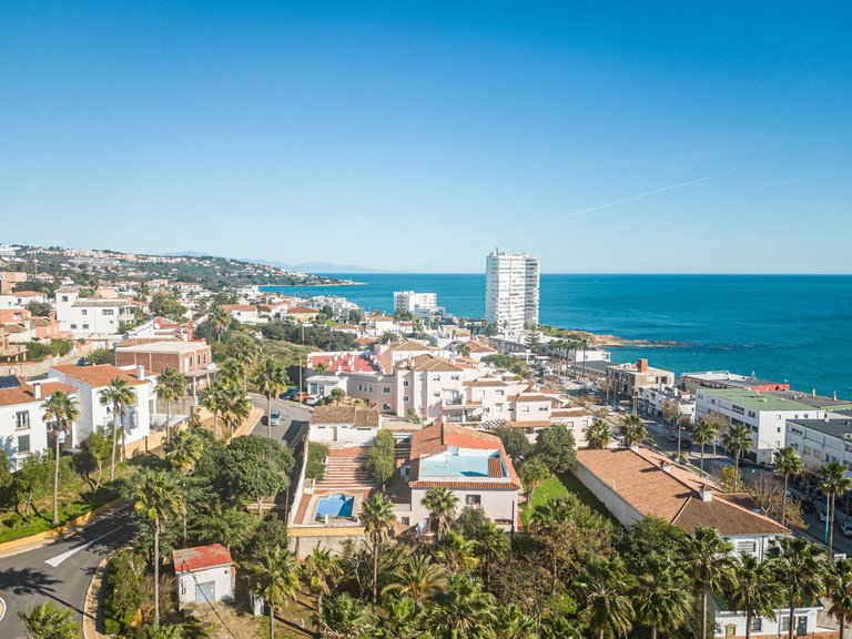 Villa for Sale in Torreguadiaro, Cadiz 1