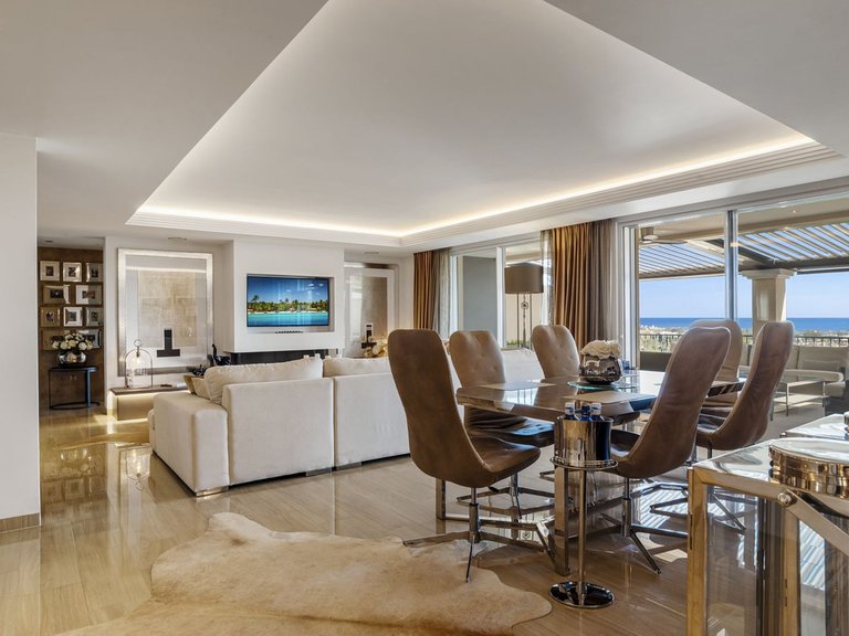 Apartment for Sale in Los Almendros, Malaga 6