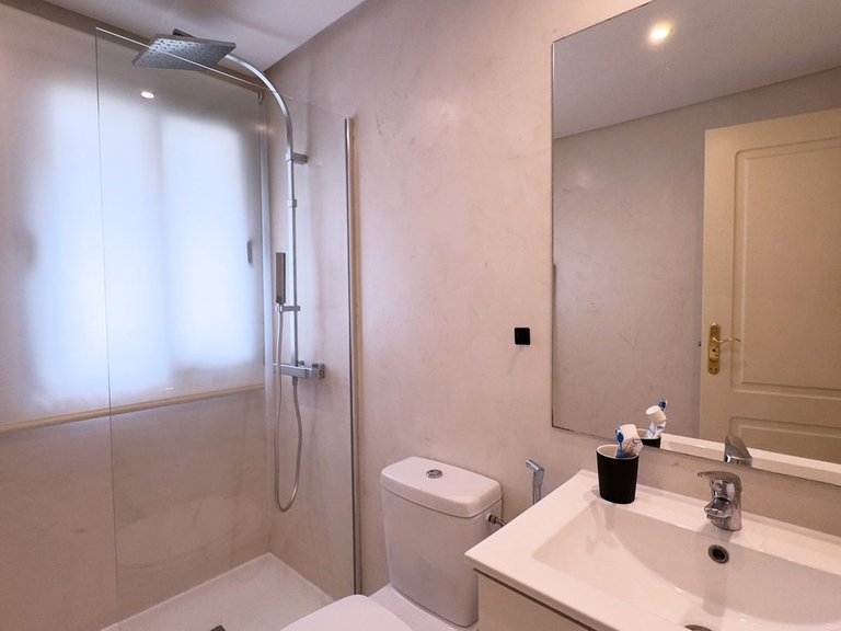 Apartment for Sale in Nueva Andalucía, Malaga 10