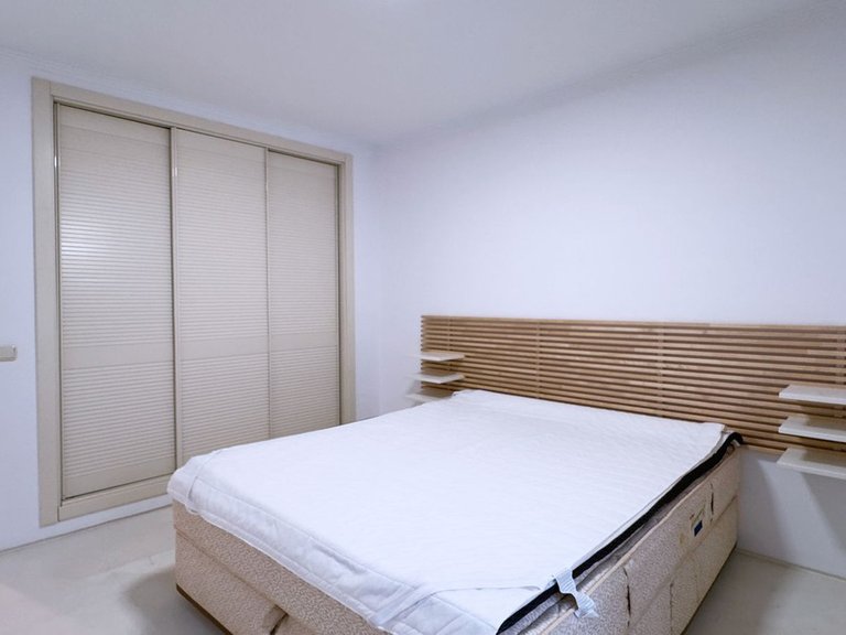 Apartment for Sale in Nueva Andalucía, Malaga 15