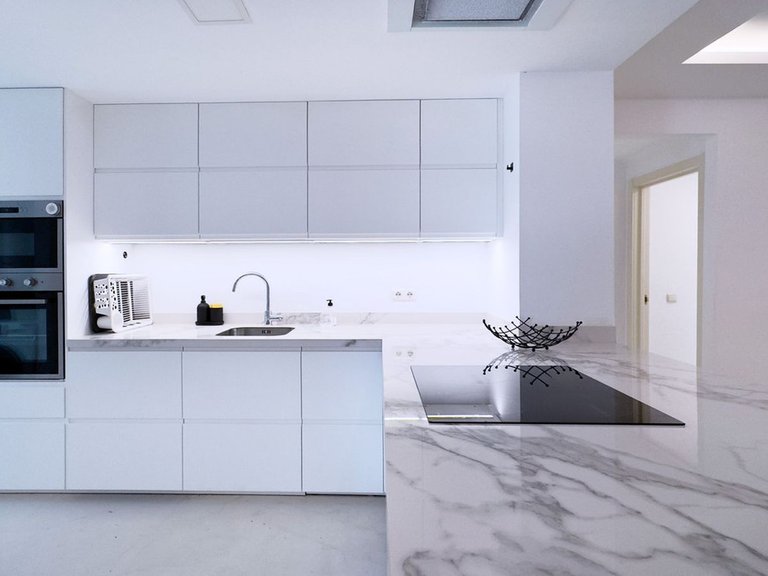 Apartment for Sale in Nueva Andalucía, Malaga 4
