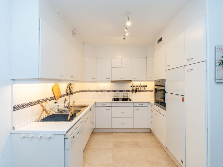 Apartment for Sale in Atalaya, Malaga 10