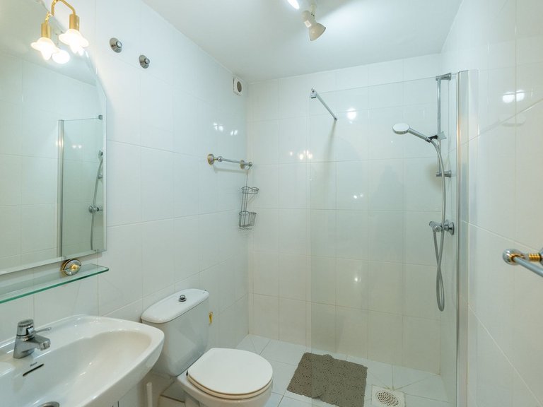 Apartment for Sale in Atalaya, Malaga 13