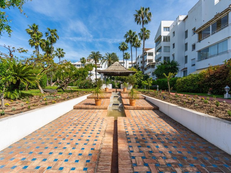 Apartment for Sale in Atalaya, Malaga 14