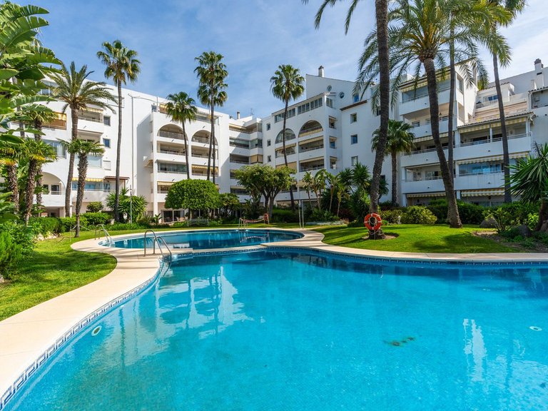 Apartment for Sale in Atalaya, Malaga 5