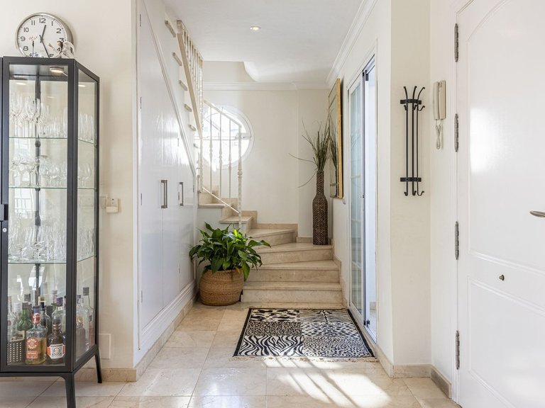 Apartment for Sale in San Pedro De Alcántara, Malaga 11
