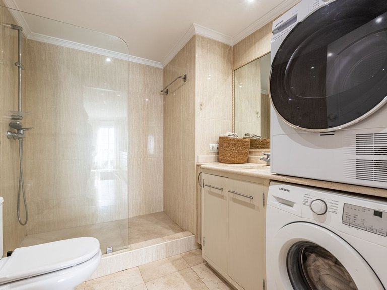 Apartment for Sale in San Pedro De Alcántara, Malaga 8