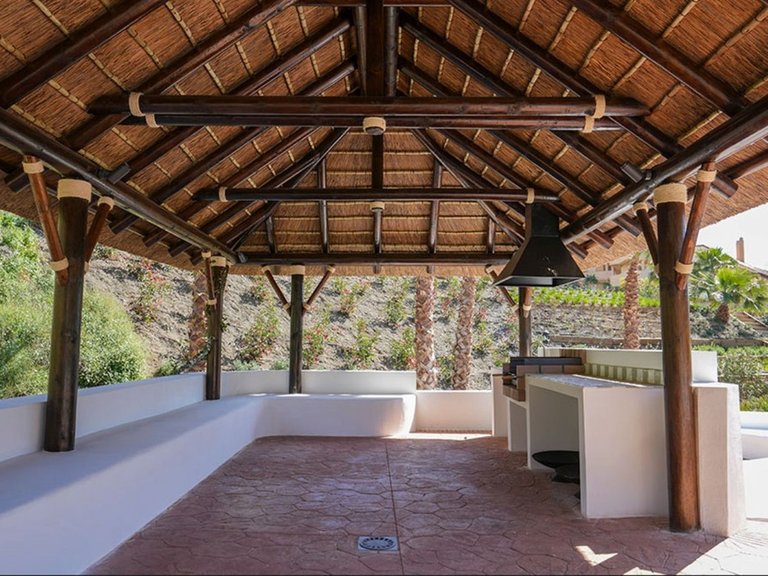 Penthouse for Sale in Nueva Andalucía, Malaga 15