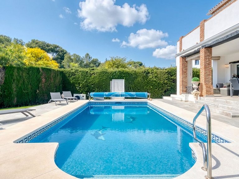 Villa for Sale in Calahonda, Malaga 34