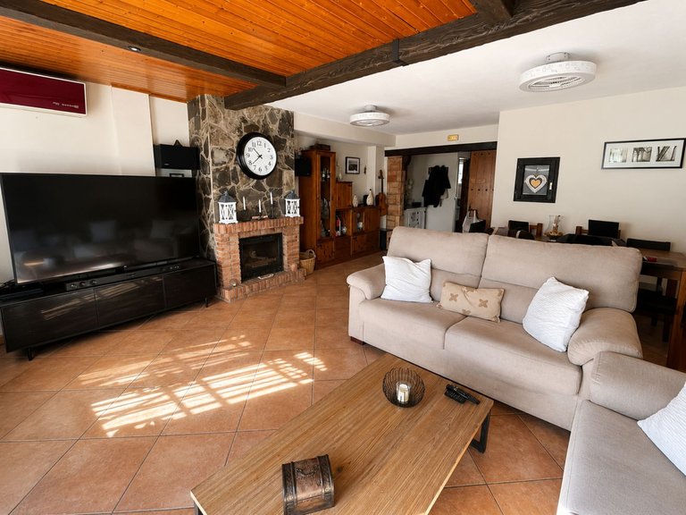 Villa for Sale in Alhaurín De La Torre, Malaga 6
