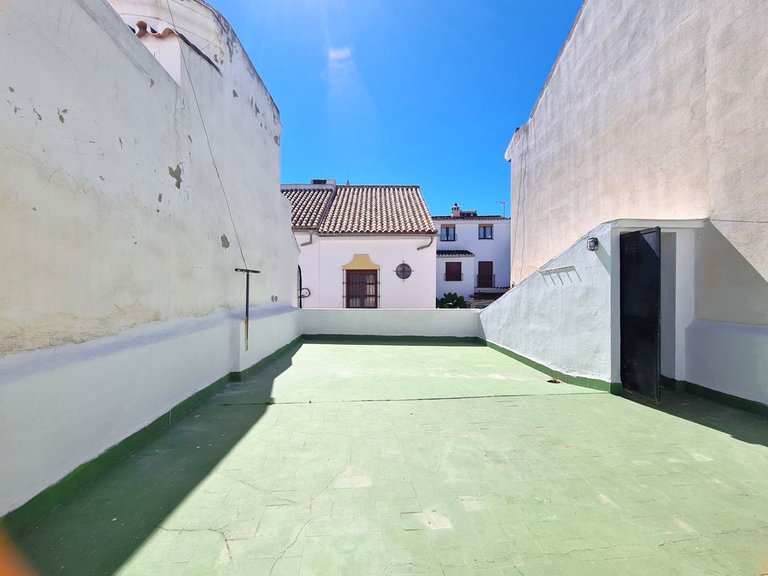 Villa for Sale in Estepona, Malaga 2