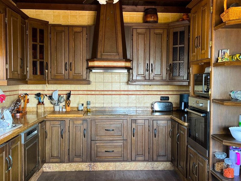 Villa for Sale in Valtocado, Malaga 12