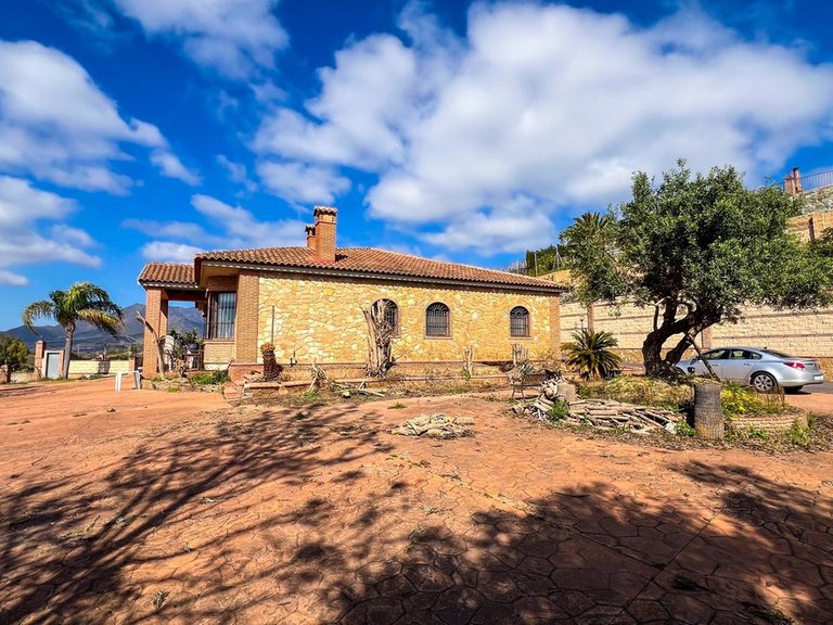 Villa for Sale in Valtocado, Malaga 4